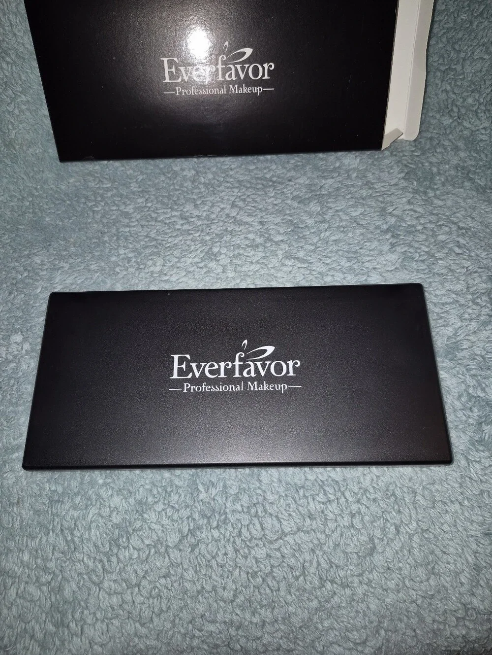 EVERFAVOR Baked Eyeshadow Palette - Warm Metallic Browns & Golds